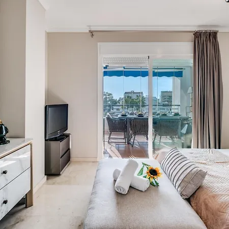 Daire Mediterranean Dream Banus Penthouse With Seaviews Marbella