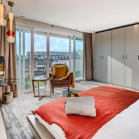 Mediterranean Dream Banus Penthouse With Seaviews Daire