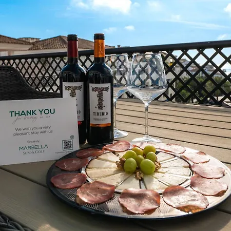 아파트 Mediterranean Dream Banus Penthouse With Seaviews