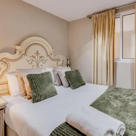 Mediterranean Dream Banus Penthouse With Seaviews * 마르베야