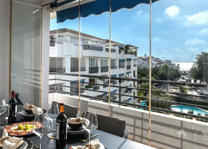 アパート Mediterranean Dream Banus Penthouse With Seaviews マルベーリャ